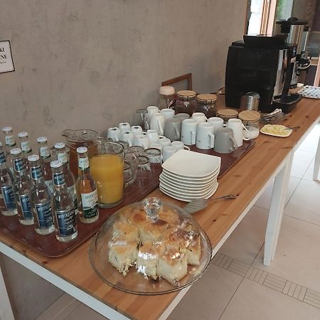 Jasminowe Ogrody Bed & Breakfast Щирк Екстериор снимка